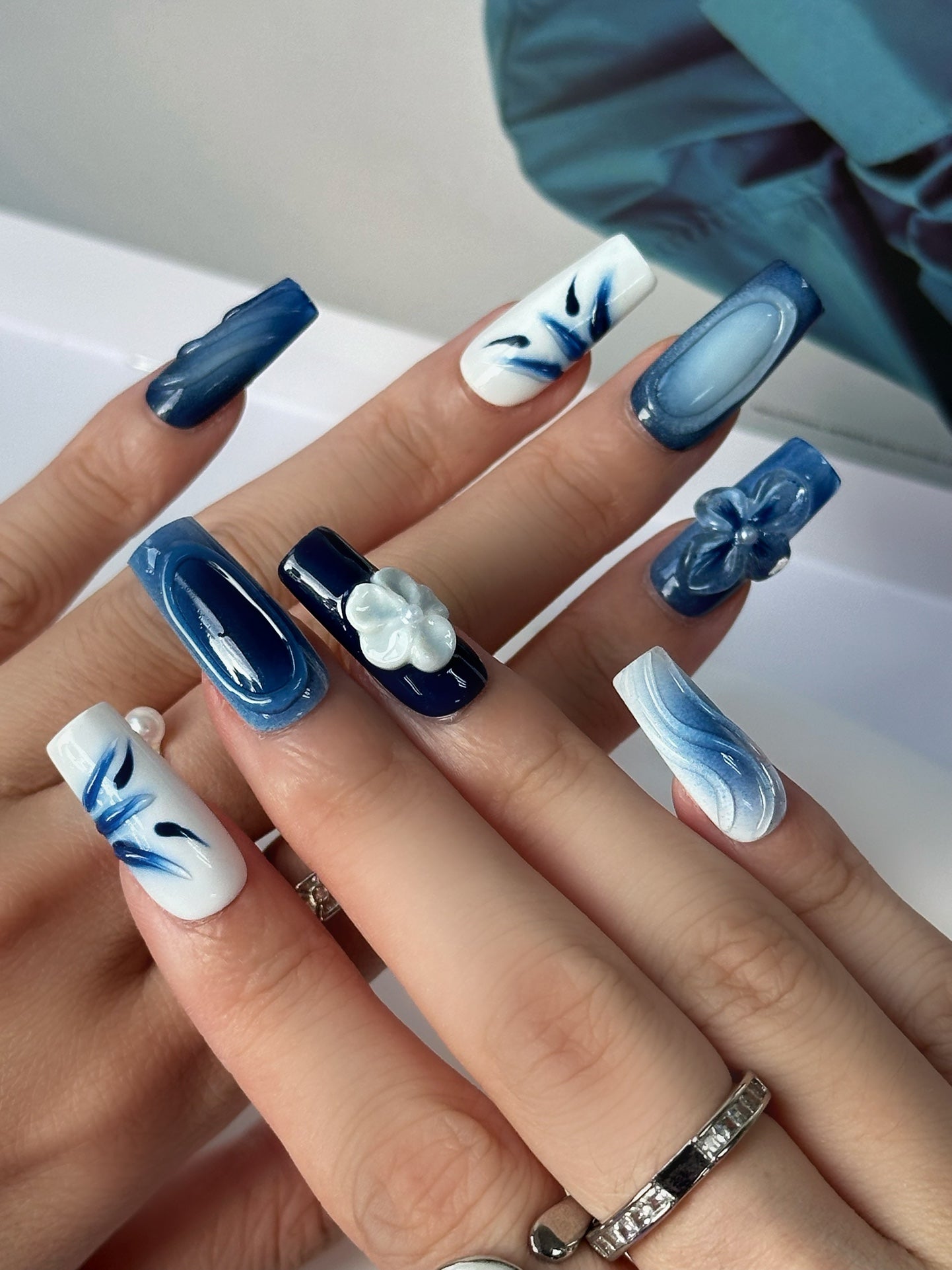 chinese blue and while porcelain 3D Nails